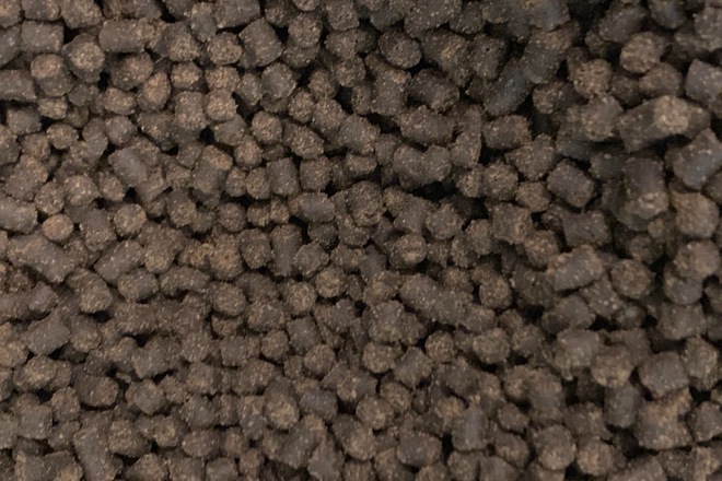 salmon pellet baburac